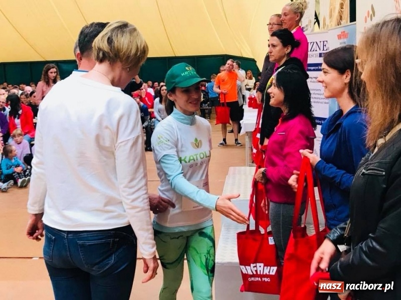 Zdjęcie w galerii na portalu naszraciborz.pl: IV Rafako Półmaraton Racibórz. Zebrano 18,5 tys. zł na wsparcie Natalki wiadomości z regionu