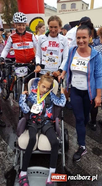 Zdjęcie w galerii na portalu naszraciborz.pl: IV Rafako Półmaraton Racibórz. Zebrano 18,5 tys. zł na wsparcie Natalki wiadomości z regionu