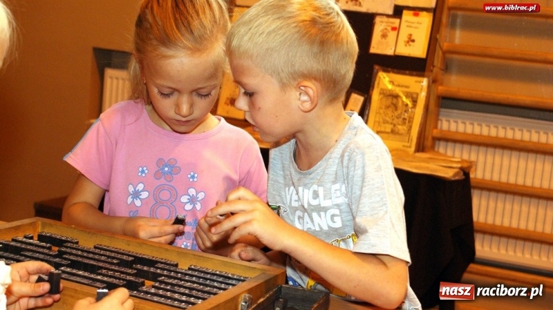 Zdjęcie w galerii na portalu naszraciborz.pl: Era Gutenberga, czyli warsztaty drukarskie w Markowicach wiadomości z regionu