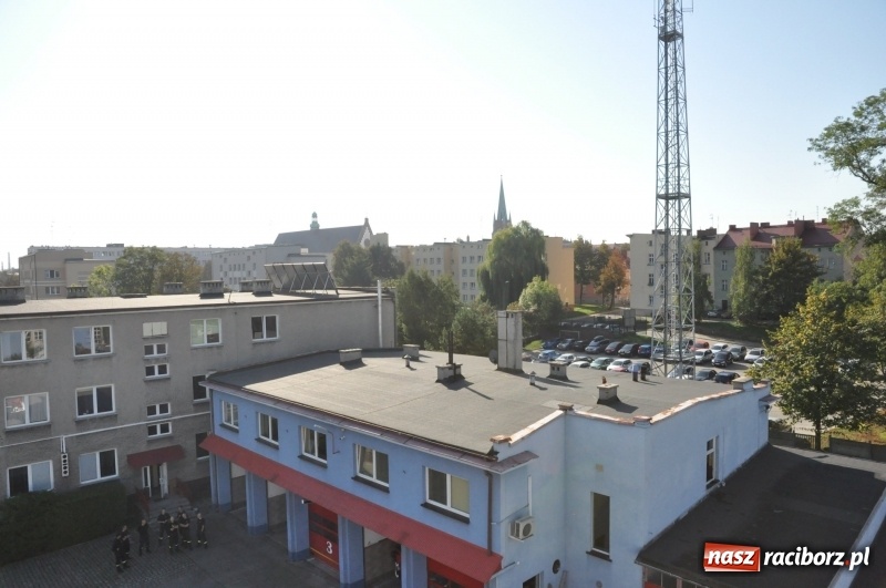 Zdjęcie w galerii na portalu naszraciborz.pl: Raciborscy strażacy mają nową autodrabinę. Zastosowano w niej najnowocześniejsze obecnie rozwiązania techniczne wiadomości z regionu