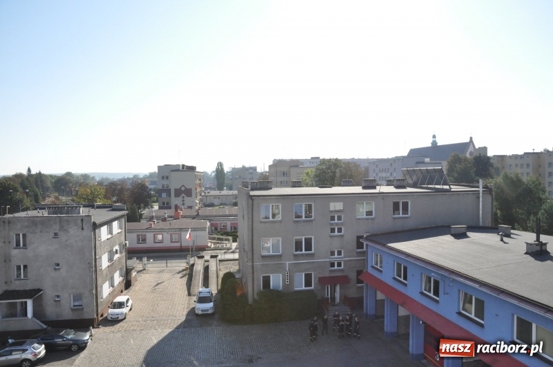 Zdjęcie w galerii na portalu naszraciborz.pl: Raciborscy strażacy mają nową autodrabinę. Zastosowano w niej najnowocześniejsze obecnie rozwiązania techniczne wiadomości z regionu