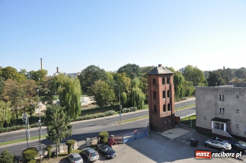 Zdjęcie w galerii na portalu naszraciborz.pl: Raciborscy strażacy mają nową autodrabinę. Zastosowano w niej najnowocześniejsze obecnie rozwiązania techniczne wiadomości z regionu