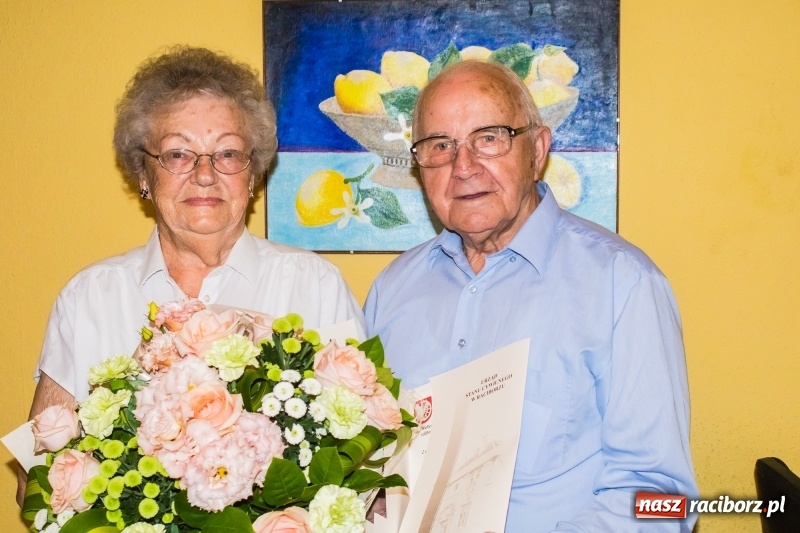 Zdjęcie w galerii na portalu naszraciborz.pl: Żelazne gody Ireny i Ryszarda Przybyłów wiadomości z regionu
