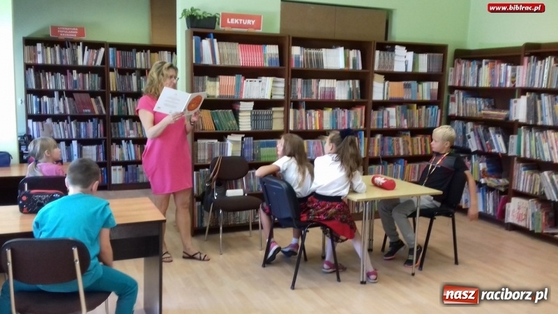 Zdjęcie w galerii na portalu naszraciborz.pl: Dzień Kropki w bibliotece na Płoni  wiadomości z regionu