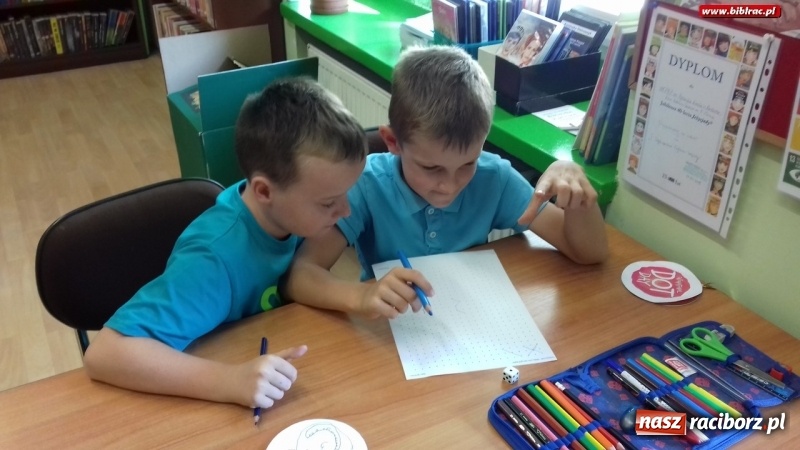 Zdjęcie w galerii na portalu naszraciborz.pl: Dzień Kropki w bibliotece na Płoni  wiadomości z regionu