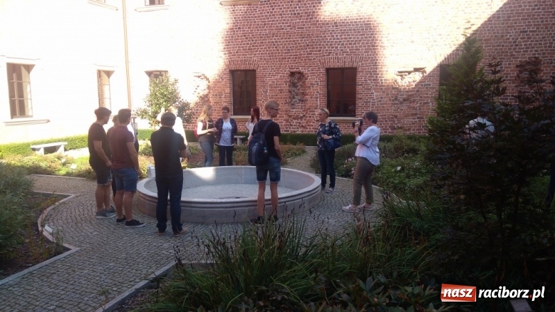 Zdjęcie w galerii na portalu naszraciborz.pl: Młodzi dziennikarze na tropie polsko-niemieckich relacji  wiadomości z regionu