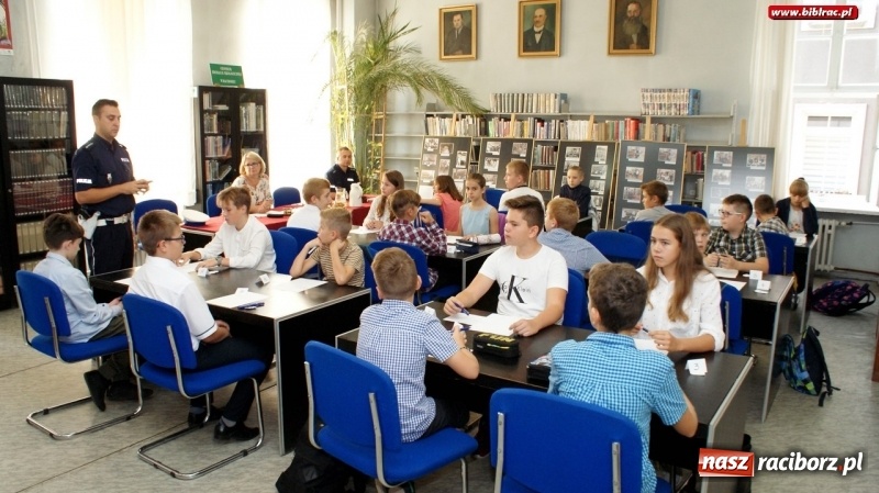 Zdjęcie w galerii na portalu naszraciborz.pl: Konkurs Wiedzy o Ruchu Drogowym w raciborskiej bibliotece  wiadomości z regionu