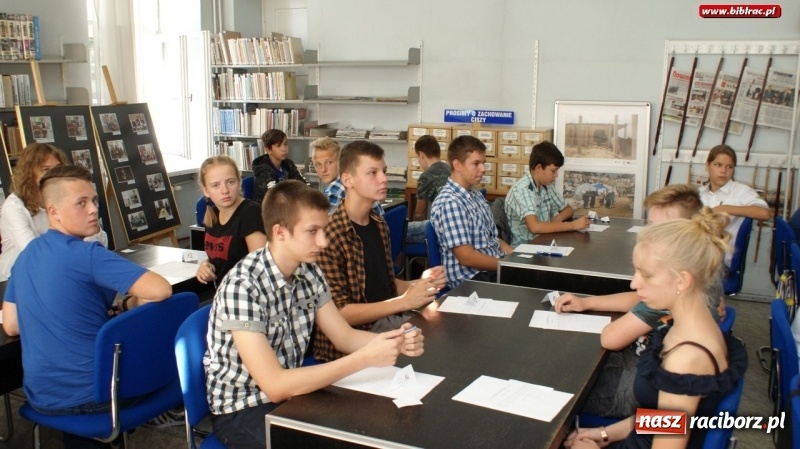 Zdjęcie w galerii na portalu naszraciborz.pl: Konkurs Wiedzy o Ruchu Drogowym w raciborskiej bibliotece  wiadomości z regionu
