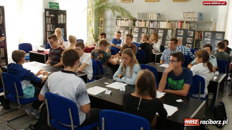 Zdjęcie w galerii na portalu naszraciborz.pl: Konkurs Wiedzy o Ruchu Drogowym w raciborskiej bibliotece  wiadomości z regionu