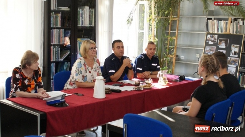 Zdjęcie w galerii na portalu naszraciborz.pl: Konkurs Wiedzy o Ruchu Drogowym w raciborskiej bibliotece  wiadomości z regionu