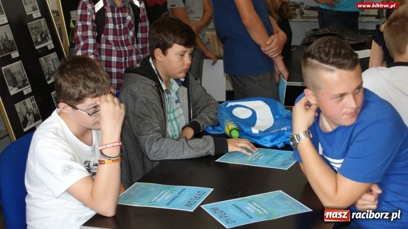 Zdjęcie w galerii na portalu naszraciborz.pl: Konkurs Wiedzy o Ruchu Drogowym w raciborskiej bibliotece  wiadomości z regionu