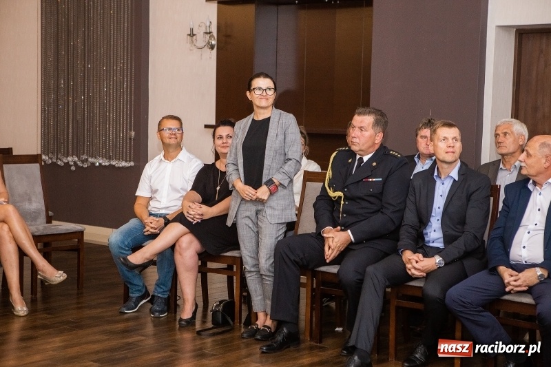 Zdjęcie w galerii na portalu naszraciborz.pl: Tysiąc mieszkań, darmowe autobusy i obwodnica - konwencja Mirosław Lenka i jego kandydatów  wiadomości z regionu