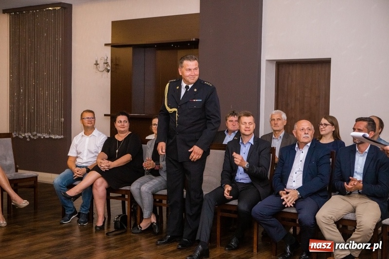 Zdjęcie w galerii na portalu naszraciborz.pl: Tysiąc mieszkań, darmowe autobusy i obwodnica - konwencja Mirosław Lenka i jego kandydatów  wiadomości z regionu