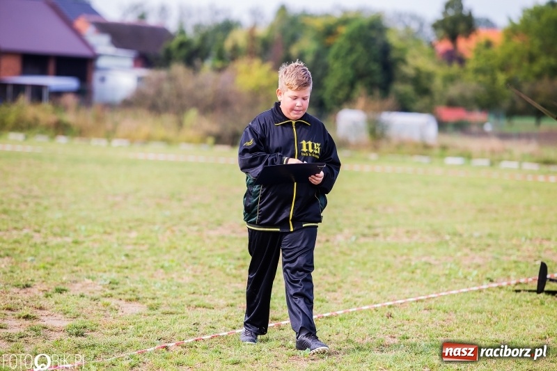 Zdjęcie w galerii na portalu naszraciborz.pl: Ogólnopolskie Zawody Modeli Szybowców Wyrzucanych z Ręki wiadomości z regionu