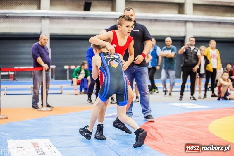 Zdjęcie w galerii na portalu naszraciborz.pl: Międzywojewódzkie Mistrzostwa Młodzików w zapasach w stylu klasycznym wiadomości z regionu