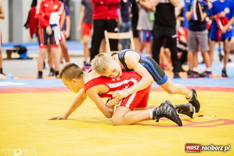 Zdjęcie w galerii na portalu naszraciborz.pl: Międzywojewódzkie Mistrzostwa Młodzików w zapasach w stylu klasycznym wiadomości z regionu