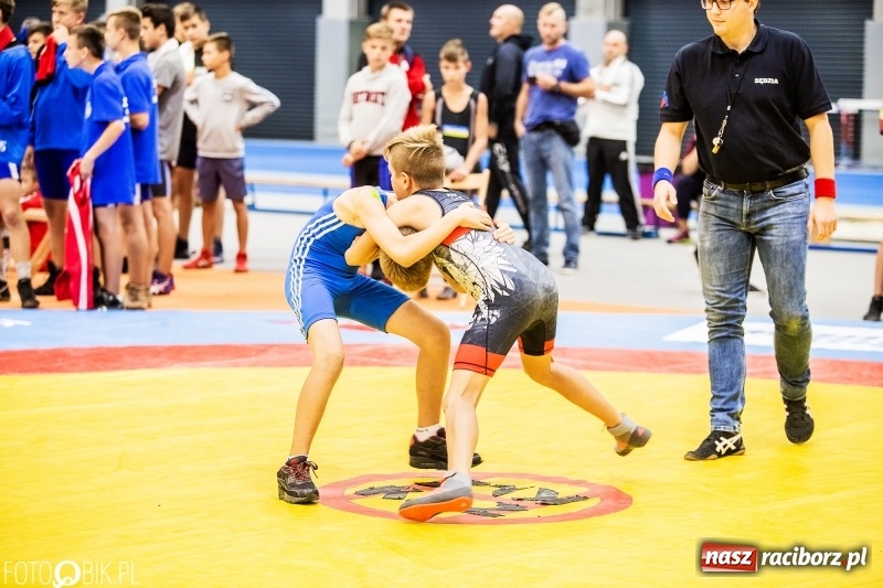 Zdjęcie w galerii na portalu naszraciborz.pl: Międzywojewódzkie Mistrzostwa Młodzików w zapasach w stylu klasycznym wiadomości z regionu