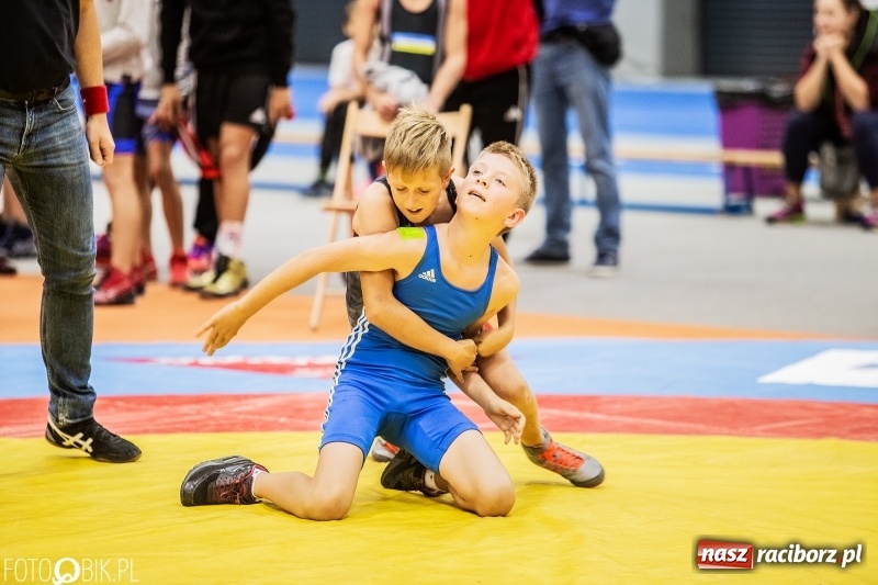 Zdjęcie w galerii na portalu naszraciborz.pl: Międzywojewódzkie Mistrzostwa Młodzików w zapasach w stylu klasycznym wiadomości z regionu