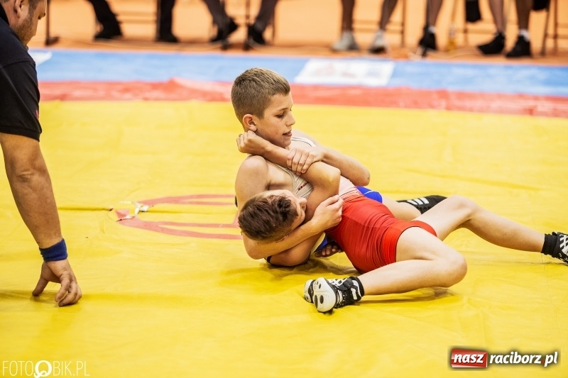 Zdjęcie w galerii na portalu naszraciborz.pl: Międzywojewódzkie Mistrzostwa Młodzików w zapasach w stylu klasycznym wiadomości z regionu