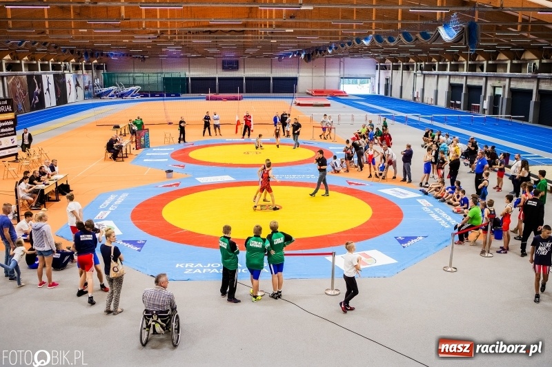 Zdjęcie w galerii na portalu naszraciborz.pl: Międzywojewódzkie Mistrzostwa Młodzików w zapasach w stylu klasycznym wiadomości z regionu