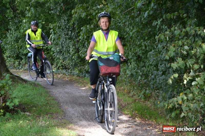 Zdjęcie w galerii na portalu naszraciborz.pl: Krzyżanowice. Rajd rowerowy na zakończenie sezonu wiadomości z regionu