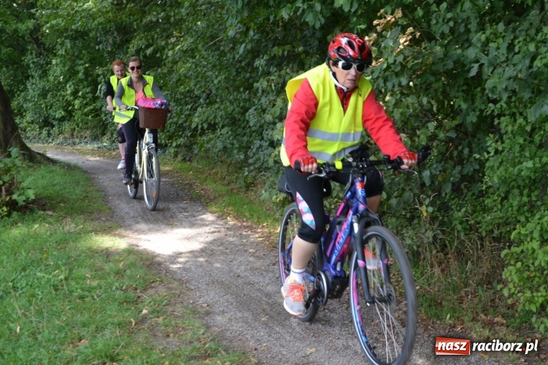 Zdjęcie w galerii na portalu naszraciborz.pl: Krzyżanowice. Rajd rowerowy na zakończenie sezonu wiadomości z regionu