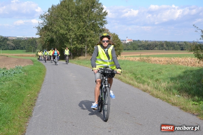 Zdjęcie w galerii na portalu naszraciborz.pl: Krzyżanowice. Rajd rowerowy na zakończenie sezonu wiadomości z regionu