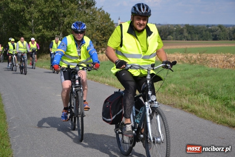 Zdjęcie w galerii na portalu naszraciborz.pl: Krzyżanowice. Rajd rowerowy na zakończenie sezonu wiadomości z regionu