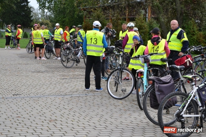 Zdjęcie w galerii na portalu naszraciborz.pl: Krzyżanowice. Rajd rowerowy na zakończenie sezonu wiadomości z regionu