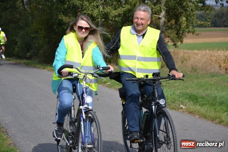 Zdjęcie w galerii na portalu naszraciborz.pl: Krzyżanowice. Rajd rowerowy na zakończenie sezonu wiadomości z regionu