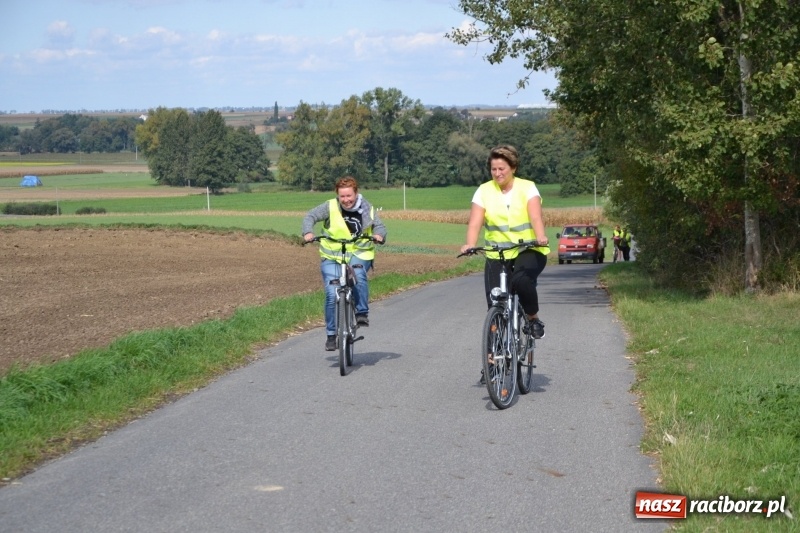 Zdjęcie w galerii na portalu naszraciborz.pl: Krzyżanowice. Rajd rowerowy na zakończenie sezonu wiadomości z regionu