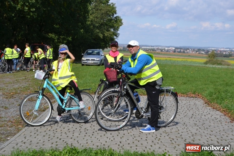 Zdjęcie w galerii na portalu naszraciborz.pl: Krzyżanowice. Rajd rowerowy na zakończenie sezonu wiadomości z regionu
