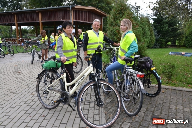 Zdjęcie w galerii na portalu naszraciborz.pl: Krzyżanowice. Rajd rowerowy na zakończenie sezonu wiadomości z regionu