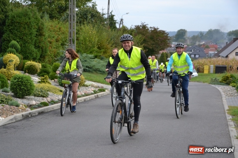 Zdjęcie w galerii na portalu naszraciborz.pl: Krzyżanowice. Rajd rowerowy na zakończenie sezonu wiadomości z regionu