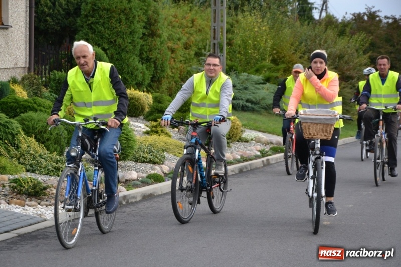 Zdjęcie w galerii na portalu naszraciborz.pl: Krzyżanowice. Rajd rowerowy na zakończenie sezonu wiadomości z regionu
