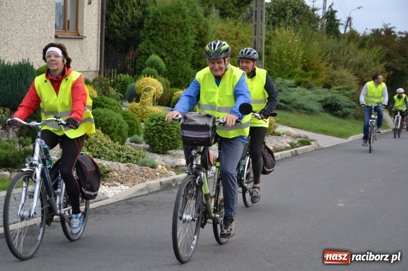 Zdjęcie w galerii na portalu naszraciborz.pl: Krzyżanowice. Rajd rowerowy na zakończenie sezonu wiadomości z regionu