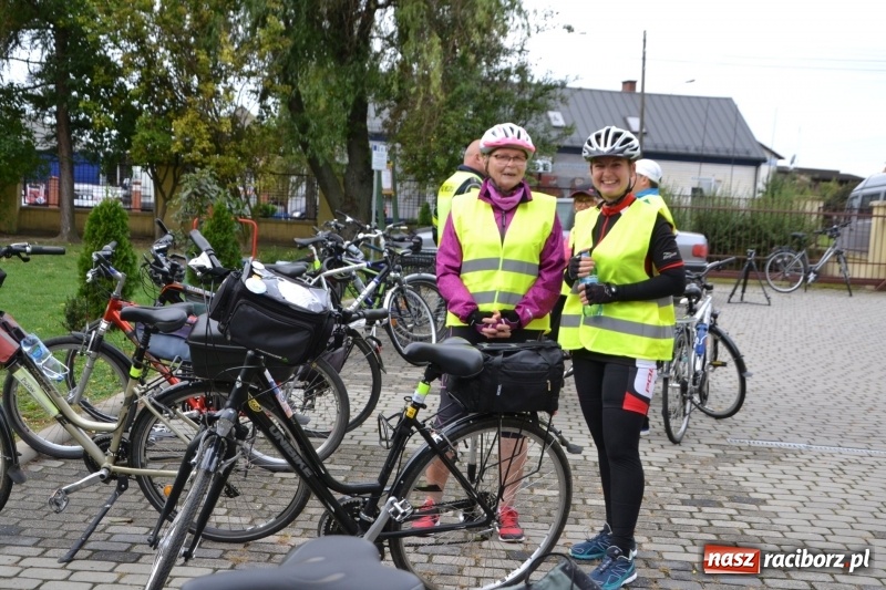 Zdjęcie w galerii na portalu naszraciborz.pl: Krzyżanowice. Rajd rowerowy na zakończenie sezonu wiadomości z regionu