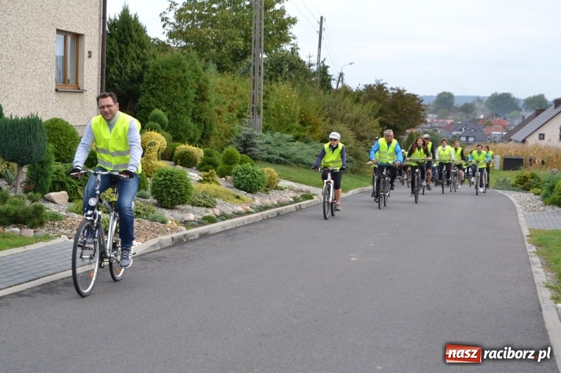 Zdjęcie w galerii na portalu naszraciborz.pl: Krzyżanowice. Rajd rowerowy na zakończenie sezonu wiadomości z regionu
