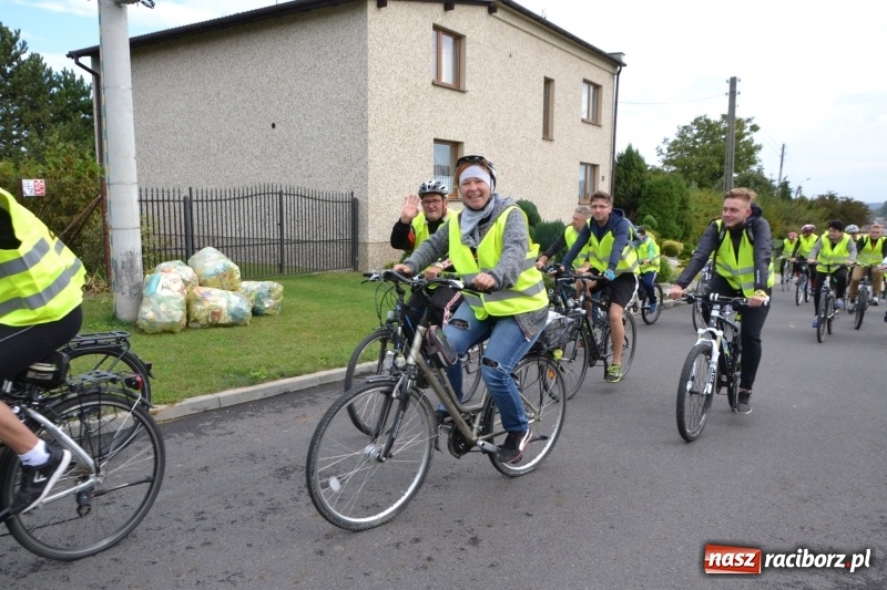 Zdjęcie w galerii na portalu naszraciborz.pl: Krzyżanowice. Rajd rowerowy na zakończenie sezonu wiadomości z regionu