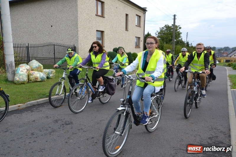 Zdjęcie w galerii na portalu naszraciborz.pl: Krzyżanowice. Rajd rowerowy na zakończenie sezonu wiadomości z regionu