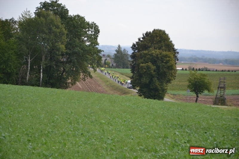 Zdjęcie w galerii na portalu naszraciborz.pl: Krzyżanowice. Rajd rowerowy na zakończenie sezonu wiadomości z regionu