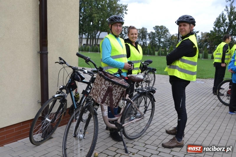 Zdjęcie w galerii na portalu naszraciborz.pl: Krzyżanowice. Rajd rowerowy na zakończenie sezonu wiadomości z regionu