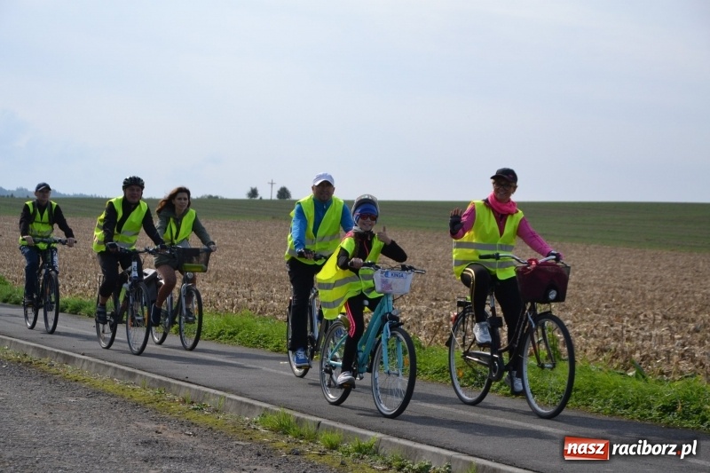 Zdjęcie w galerii na portalu naszraciborz.pl: Krzyżanowice. Rajd rowerowy na zakończenie sezonu wiadomości z regionu
