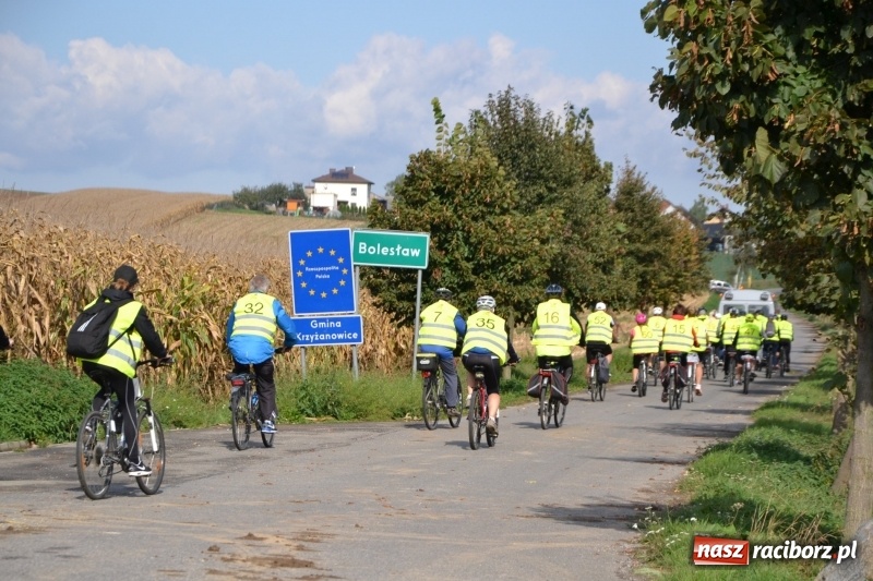 Zdjęcie w galerii na portalu naszraciborz.pl: Krzyżanowice. Rajd rowerowy na zakończenie sezonu wiadomości z regionu