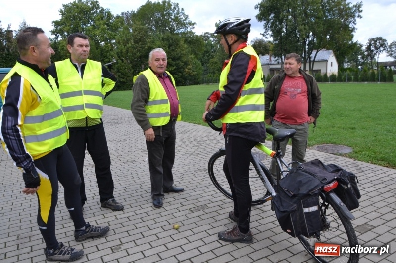 Zdjęcie w galerii na portalu naszraciborz.pl: Krzyżanowice. Rajd rowerowy na zakończenie sezonu wiadomości z regionu