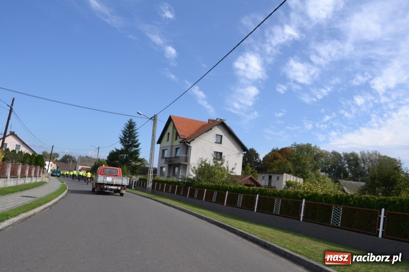 Zdjęcie w galerii na portalu naszraciborz.pl: Krzyżanowice. Rajd rowerowy na zakończenie sezonu wiadomości z regionu