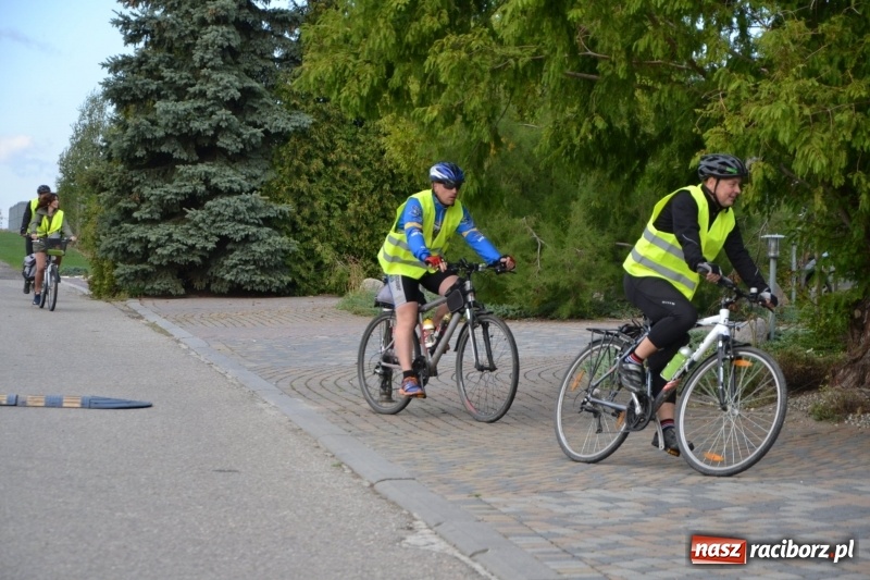 Zdjęcie w galerii na portalu naszraciborz.pl: Krzyżanowice. Rajd rowerowy na zakończenie sezonu wiadomości z regionu