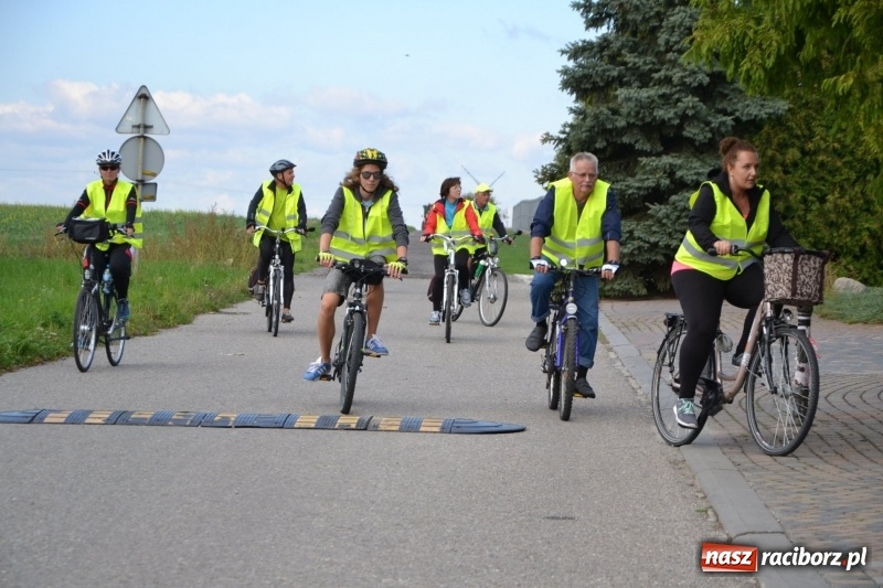 Zdjęcie w galerii na portalu naszraciborz.pl: Krzyżanowice. Rajd rowerowy na zakończenie sezonu wiadomości z regionu