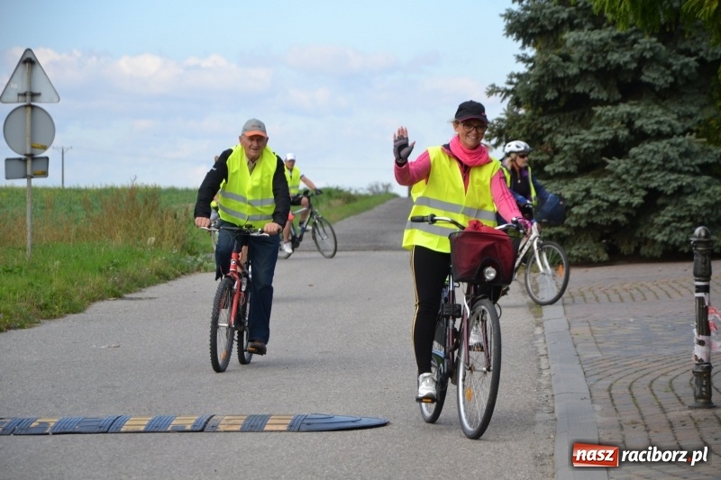 Zdjęcie w galerii na portalu naszraciborz.pl: Krzyżanowice. Rajd rowerowy na zakończenie sezonu wiadomości z regionu