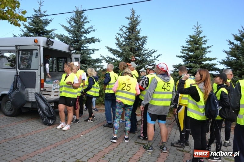 Zdjęcie w galerii na portalu naszraciborz.pl: Krzyżanowice. Rajd rowerowy na zakończenie sezonu wiadomości z regionu